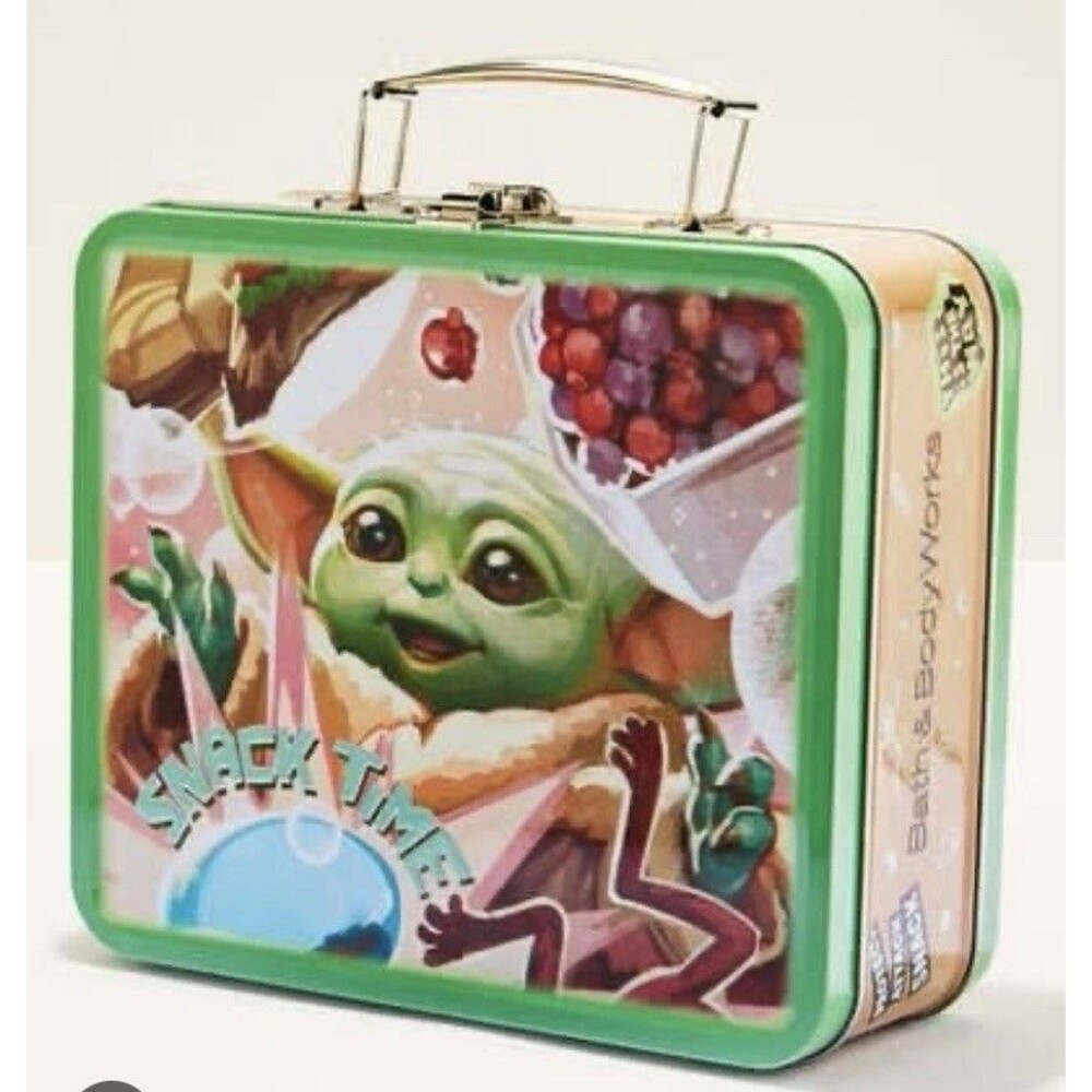 NEW Bath& Body Works Star Wars Mandalorian Grogu Snack Time Lunch Box
